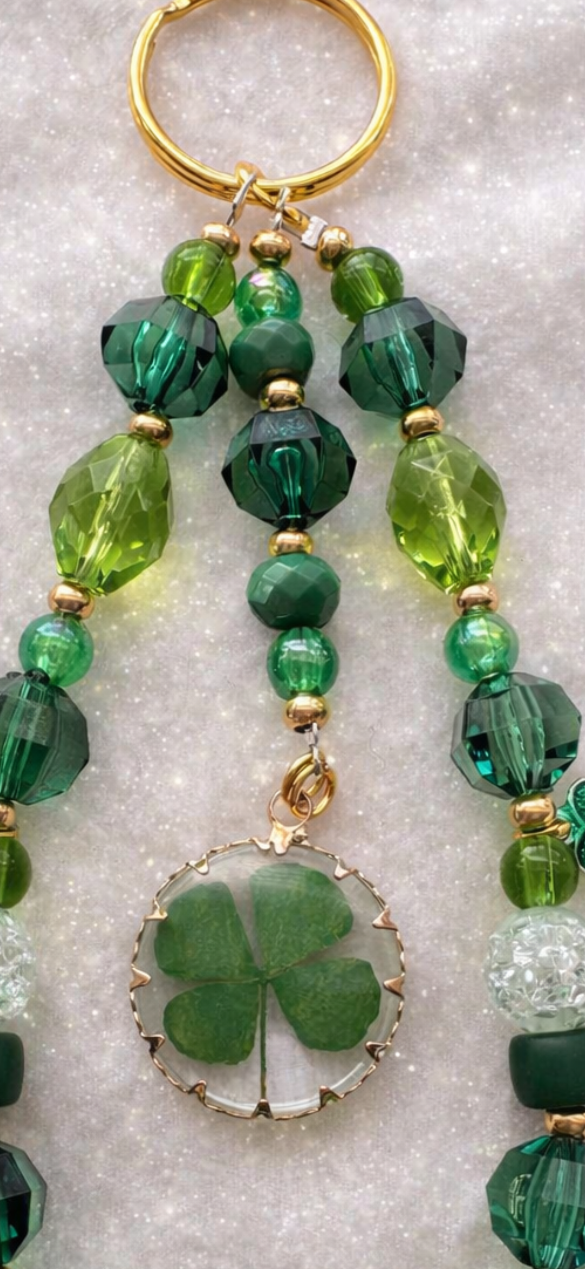 Emerald Luck ￼