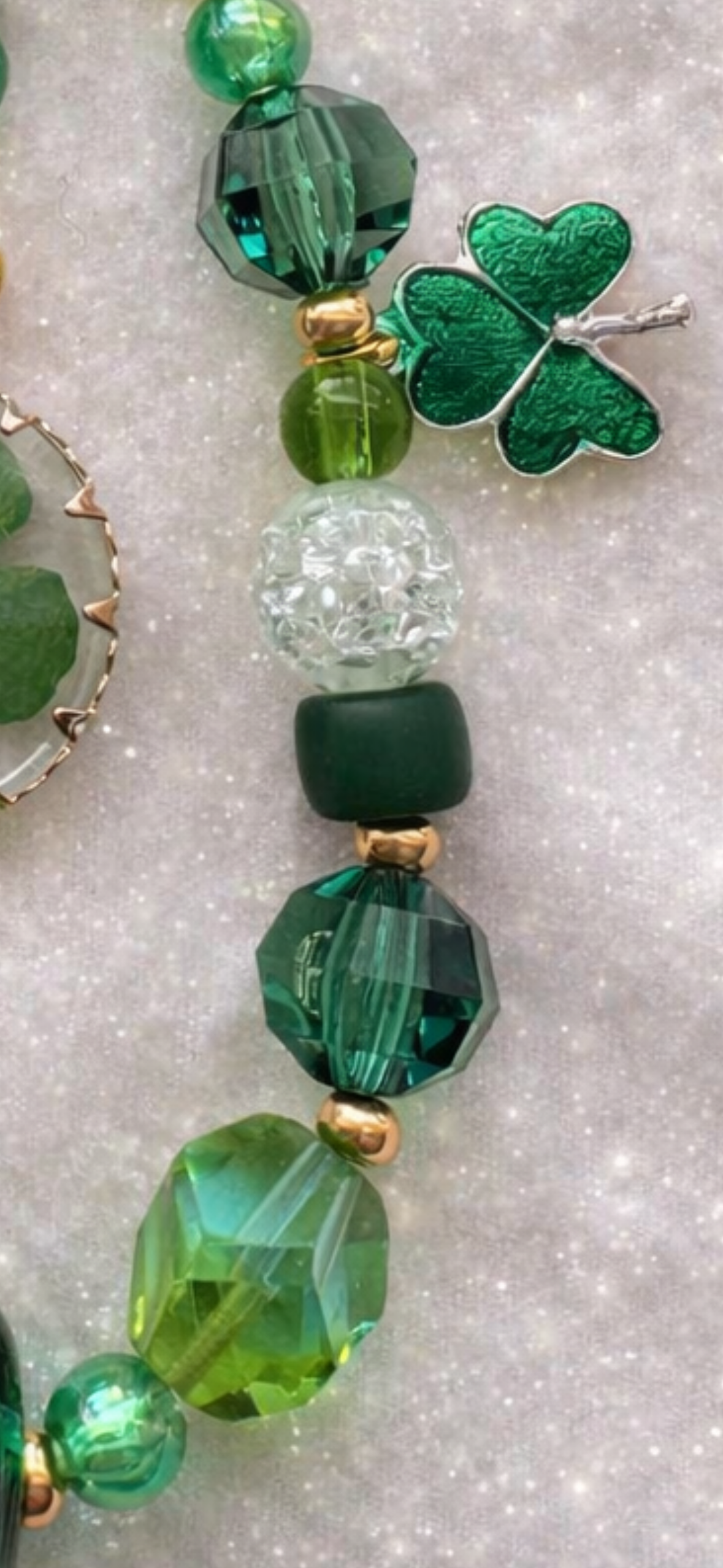Emerald Luck ￼