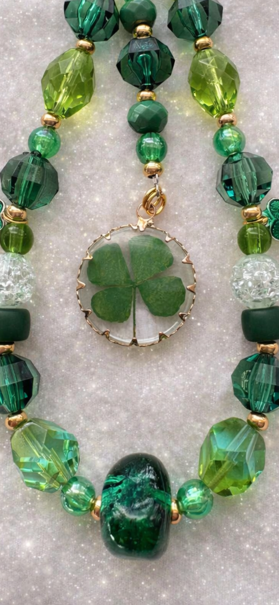 Emerald Luck ￼